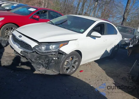 2019 Kia Forte Lxs z USA, uszkodzony, nr VIN 3KPF24AD9KE076713